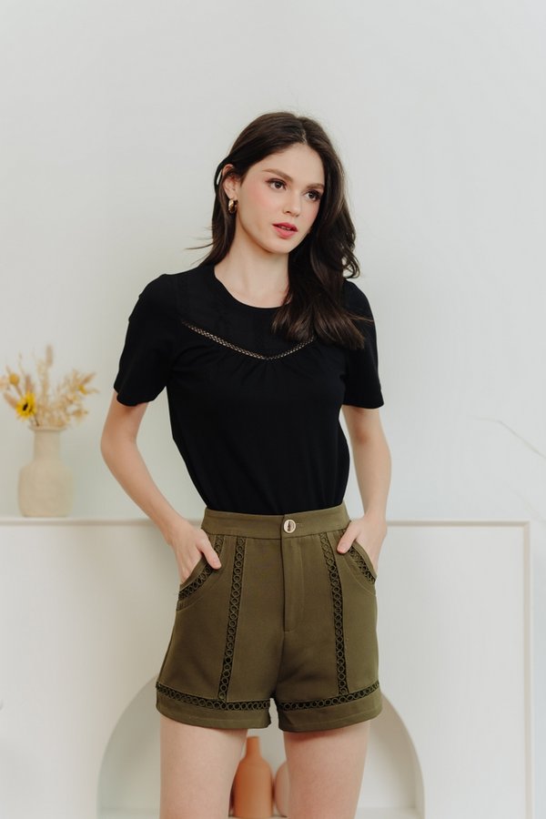 Bethany Embroidery Cotton Tee in Black (XS)