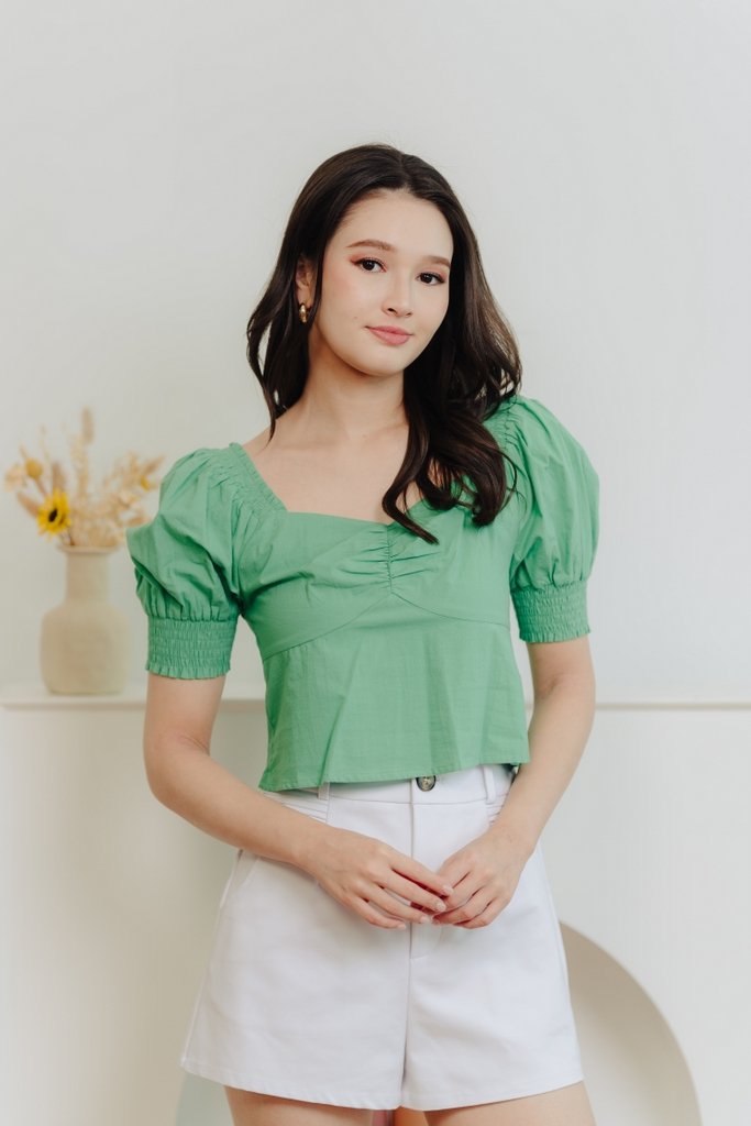 Camila Sweetheart Crop Top in Kelly Green