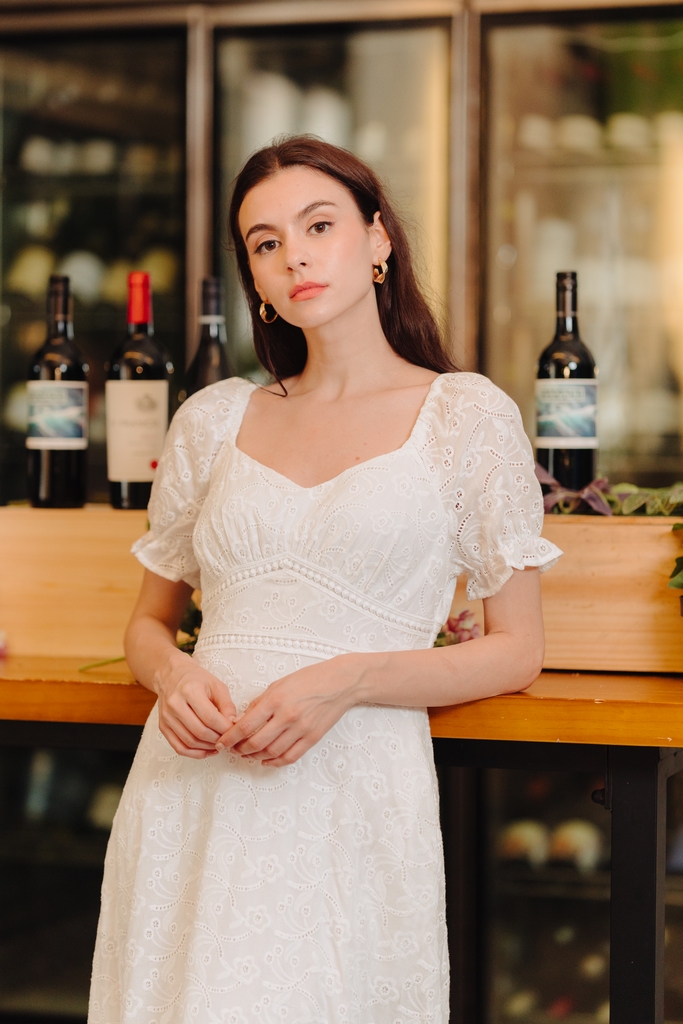 Jill Eyelet Sleeve Maxi Dress in White