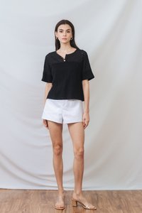 Stevie Knit Button Sleeve Top in Black(S)