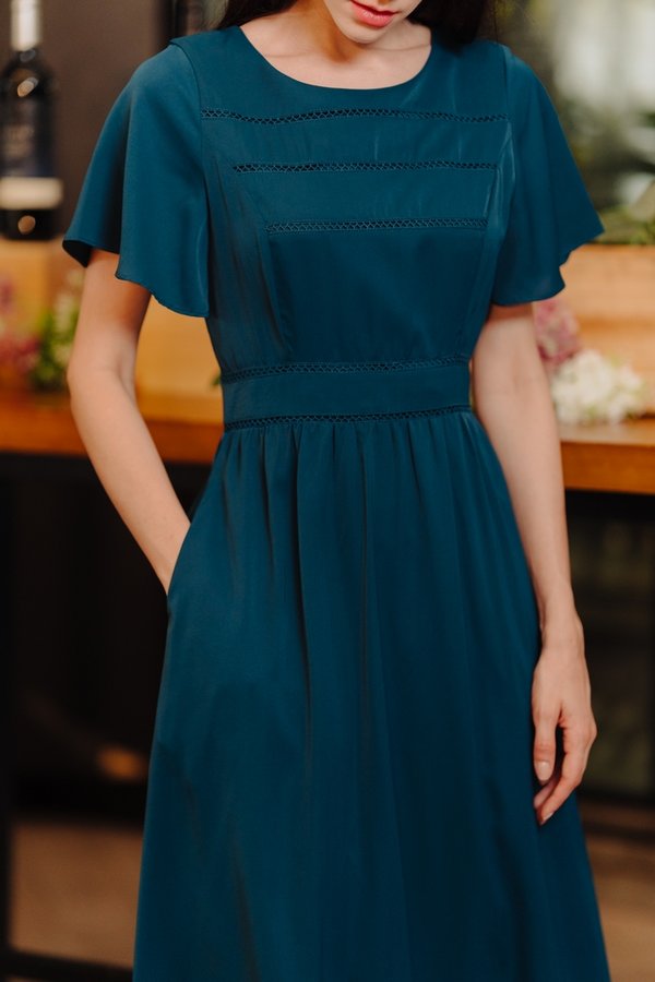 Kearney Maxi Sleeve Dress in Emerald Green (XS)