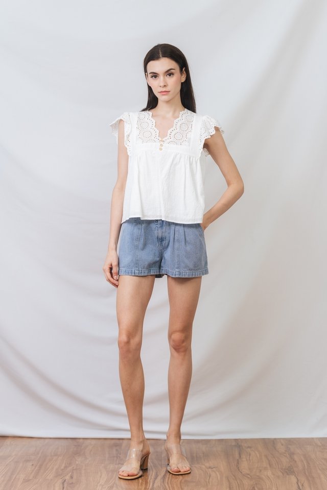 Opal Eyelet Relax Top in White