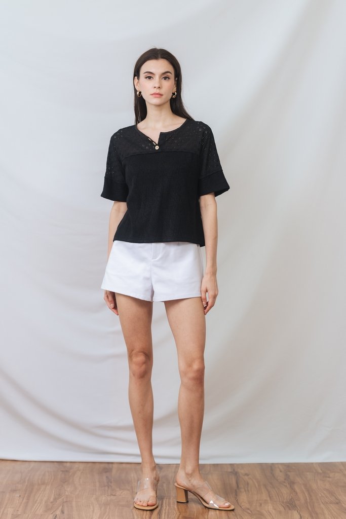 Stevie Knit Button Sleeve Top in Black(S)