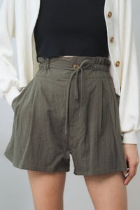 Barbara Drawstring Linen Short in Olive (XS)