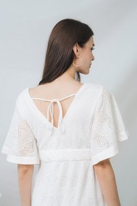 Lorelei Lace Flare Sleeves Dress in White (XS)