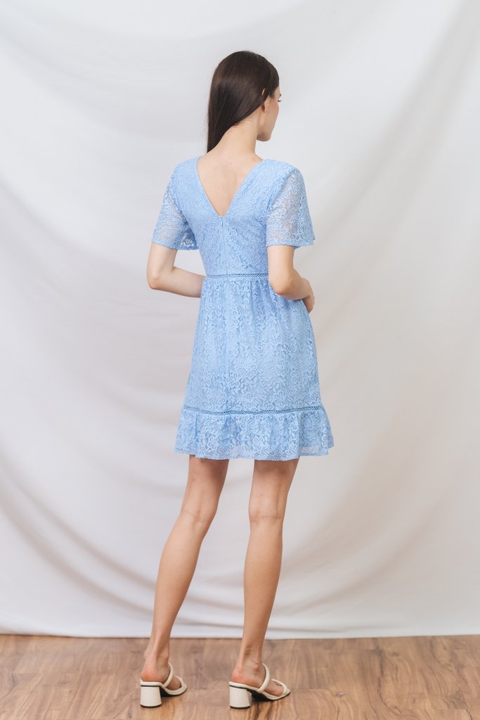 Stellan Lace Sleeves Dress in Blue (XS)