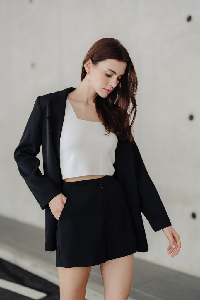 Teagan HIgh Waist Short in Black (XS)