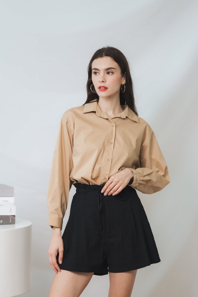 Colleen Button Shirt in Sand