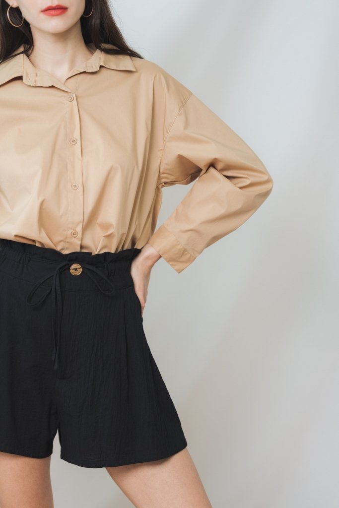 Colleen Button Shirt in Sand