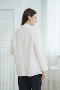 Annette Tailored Blazer in White (L)