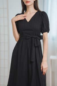 Hera Puff Sleeve Midi Dress in Black (XS)