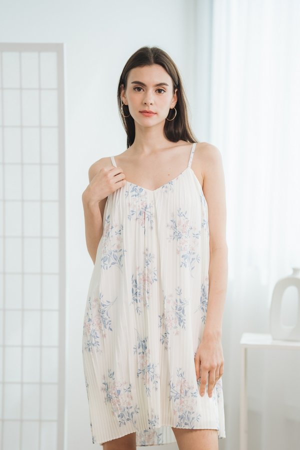 Bellerose Florals Pleats Dress in White (XL)