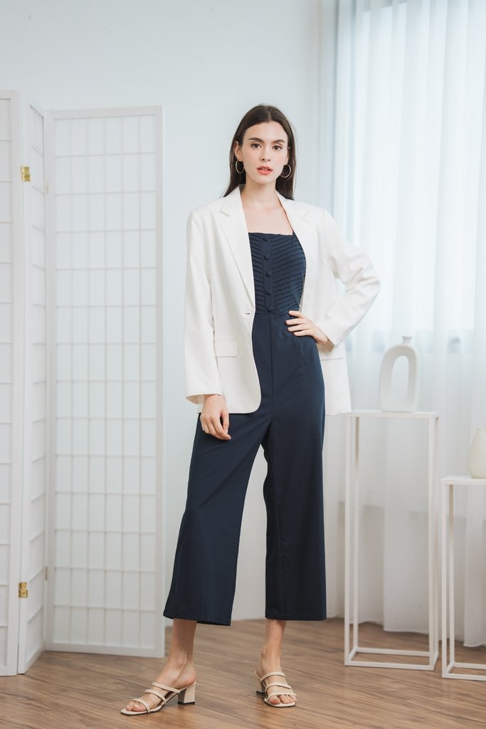 Annette Tailored Blazer in White (L)