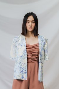 Emry Printed Kimono in Blue (L)