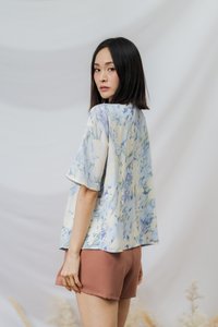 Emry Printed Kimono in Blue (L)