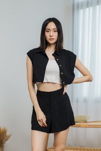 Aliza High Waisted Short in Black (XS)