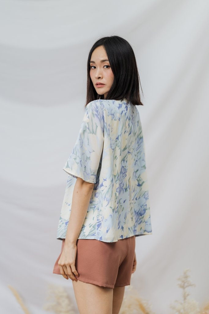 Emry Printed Kimono in Blue (L)