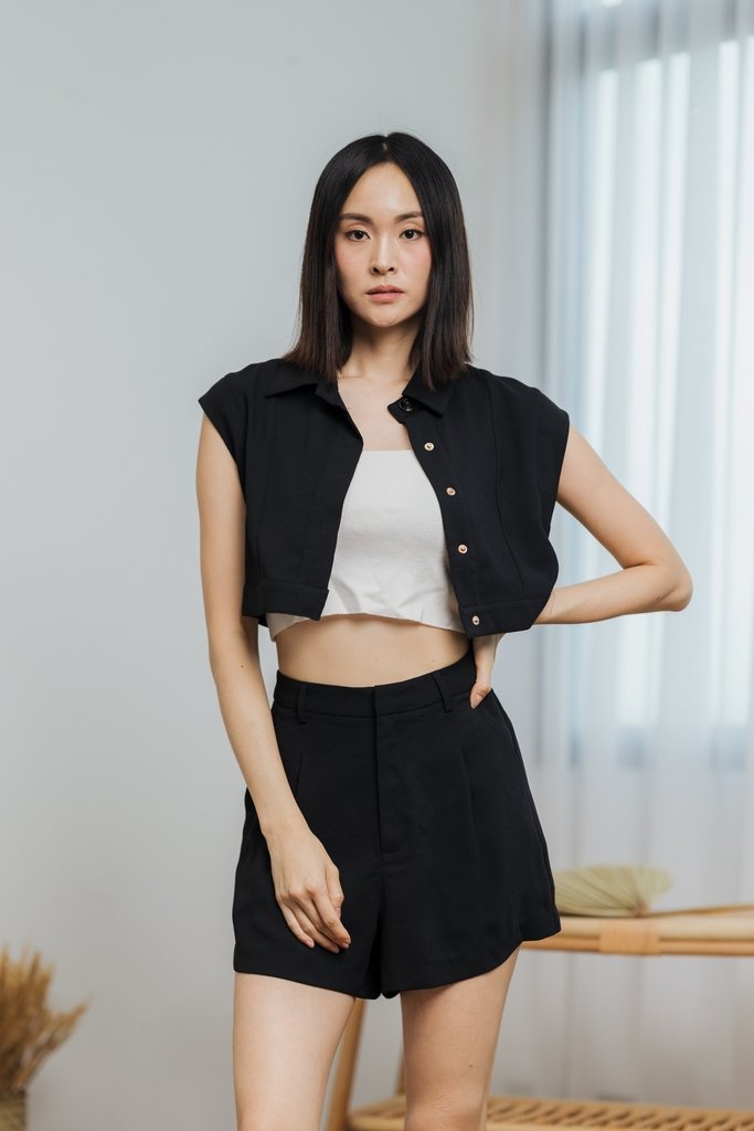 Aliza High Waisted Short in Black (XS)