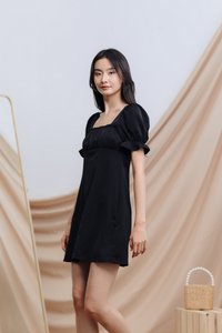 Ella Ruched Dress in Black (XS)