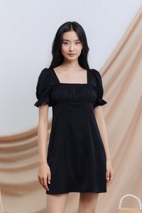 Ella Ruched Dress in Black (XS)