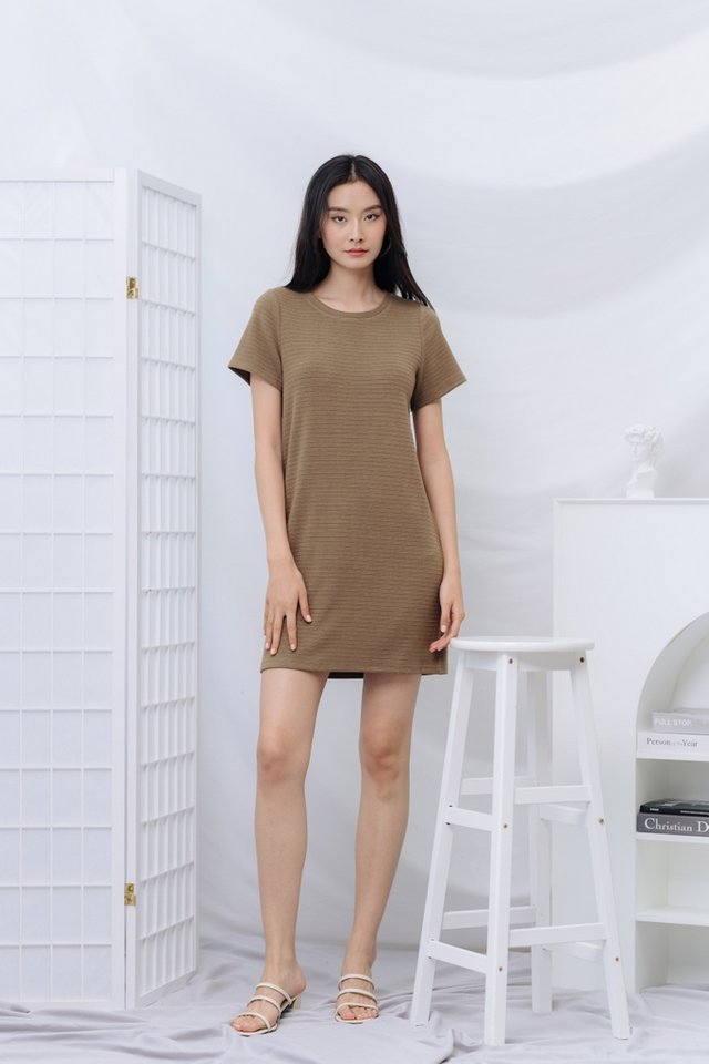 Timea Knitted Shift Dress in Brown