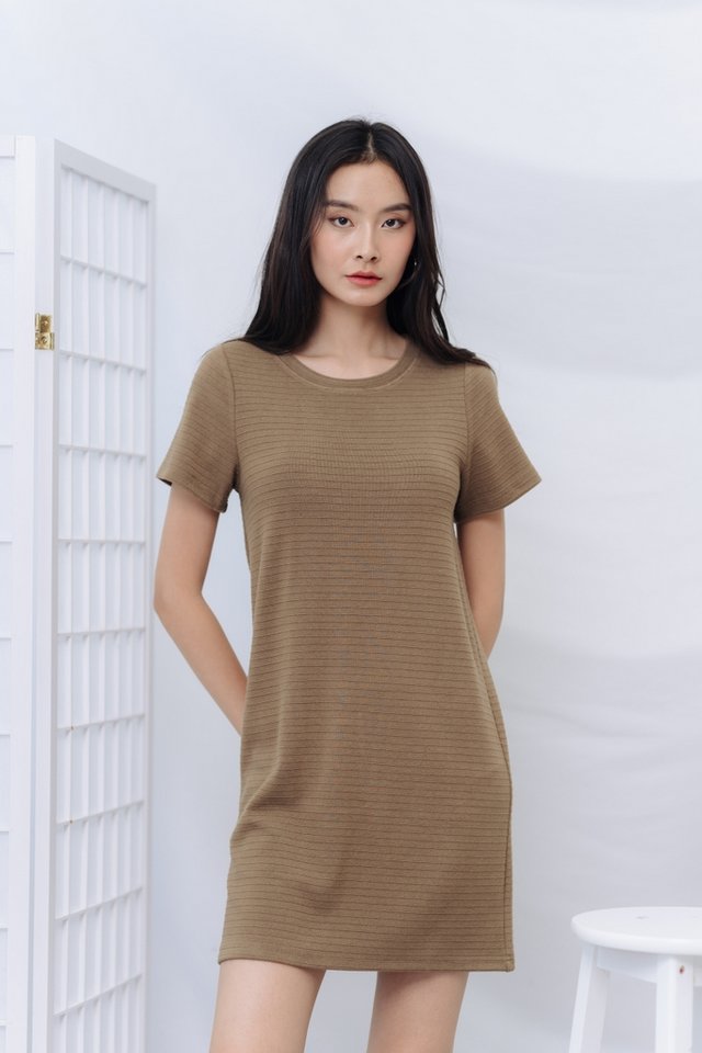 Timea Knitted Shift Dress in Brown