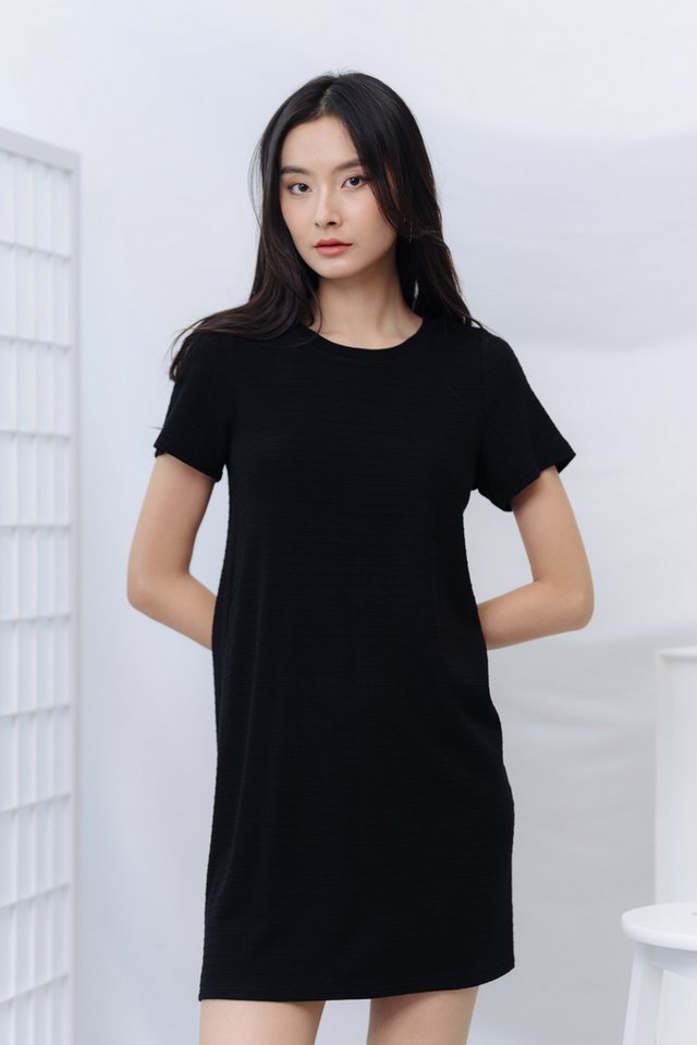 Timea Knitted Shift Dress in Black