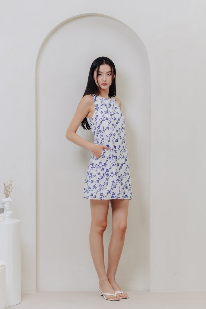 Evalina Eyelet Sleeveless Dress in Navy (M)