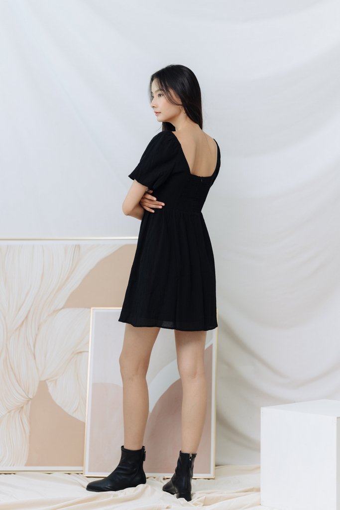Aurelia Puff Sleeve Dress in Black (XS)