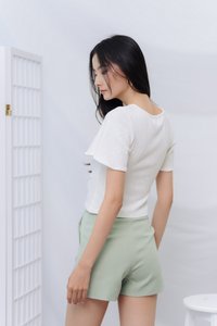 Beverly Pocket Shorts in Sage (XS)