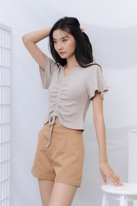 Beverly Pocket Shorts in Coffee