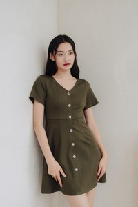 Wynter Buttons Cotton Dress in Olive (XS)