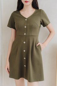 Wynter Buttons Cotton Dress in Olive (XS)