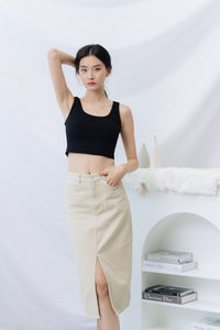 Calla Basic Ribbed Tank Top in Black