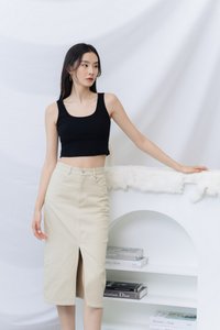 Calla Basic Ribbed Tank Top in Black