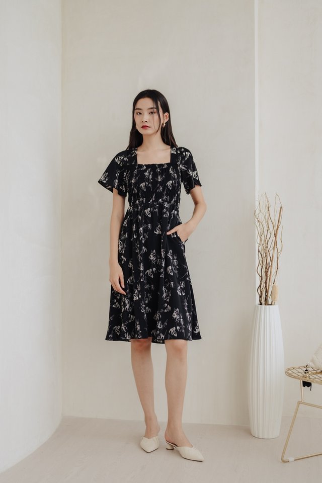 Leona Floral Smocked Midi Dress in Black