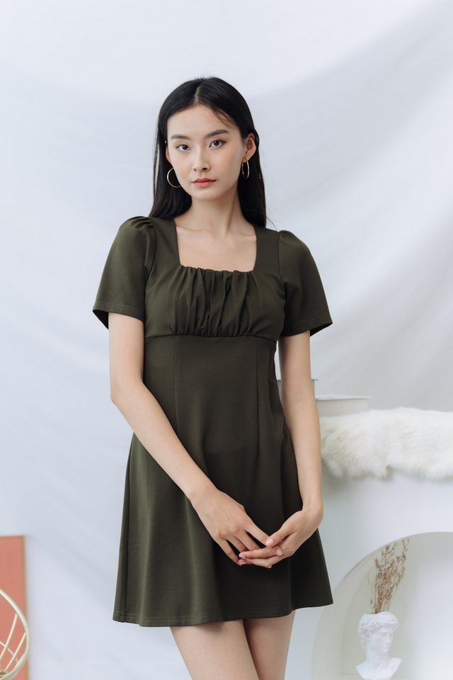Ari Ruched Cotton Dress in Olive 