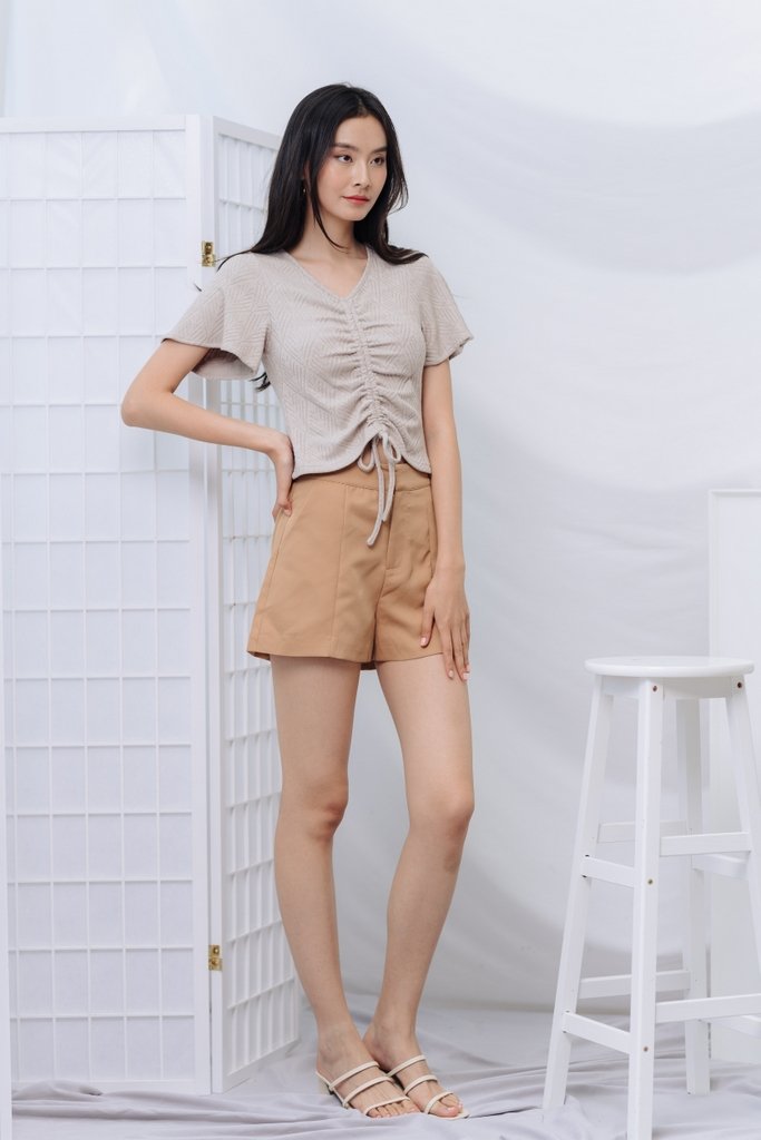 Beverly Pocket Shorts in Coffee
