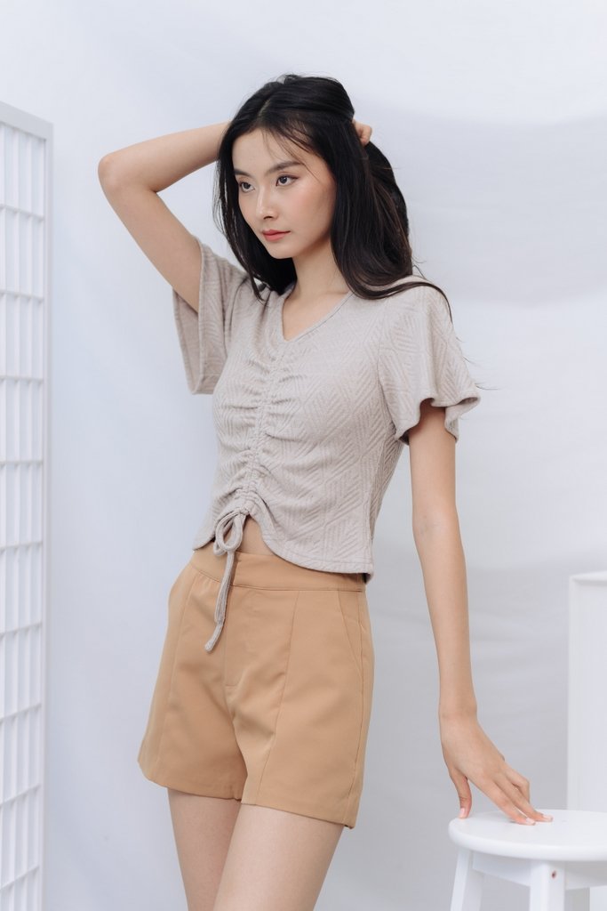 Beverly Pocket Shorts in Coffee