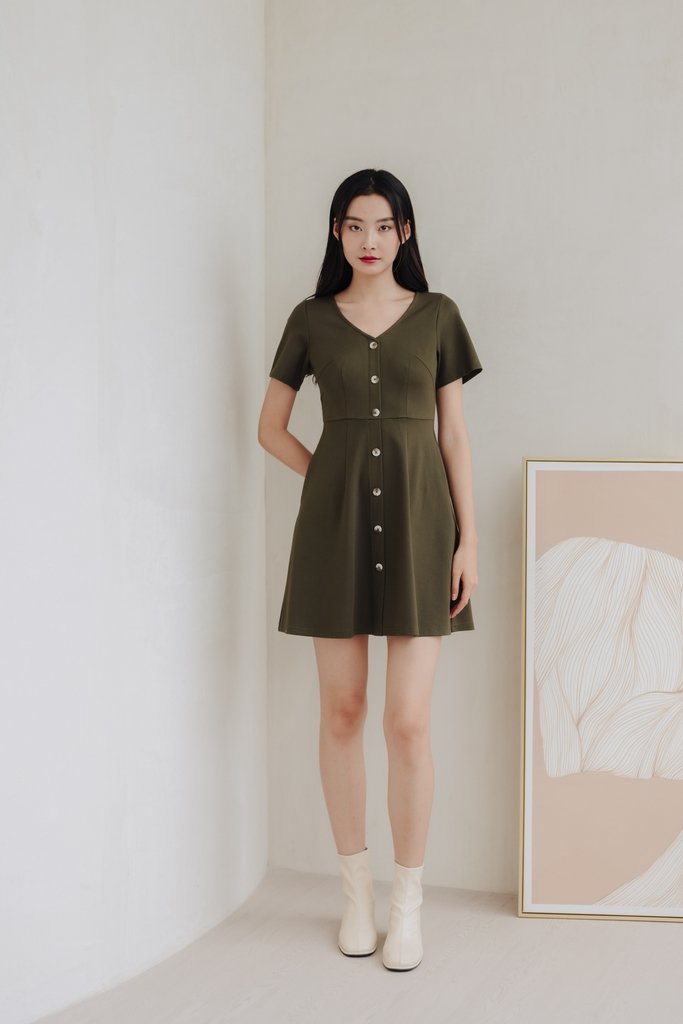 Wynter Buttons Cotton Dress in Olive (XS)