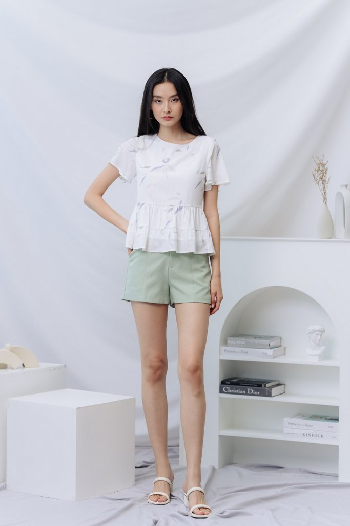 Beverly Pocket Shorts in Sage (XS)
