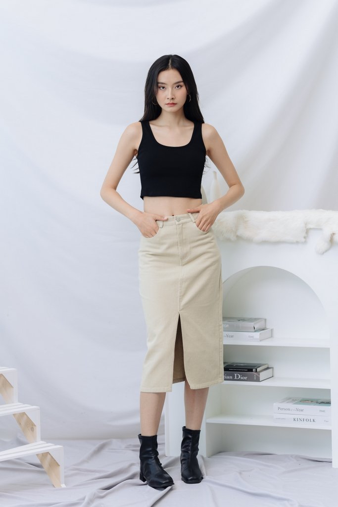 Calla Basic Ribbed Tank Top in Black