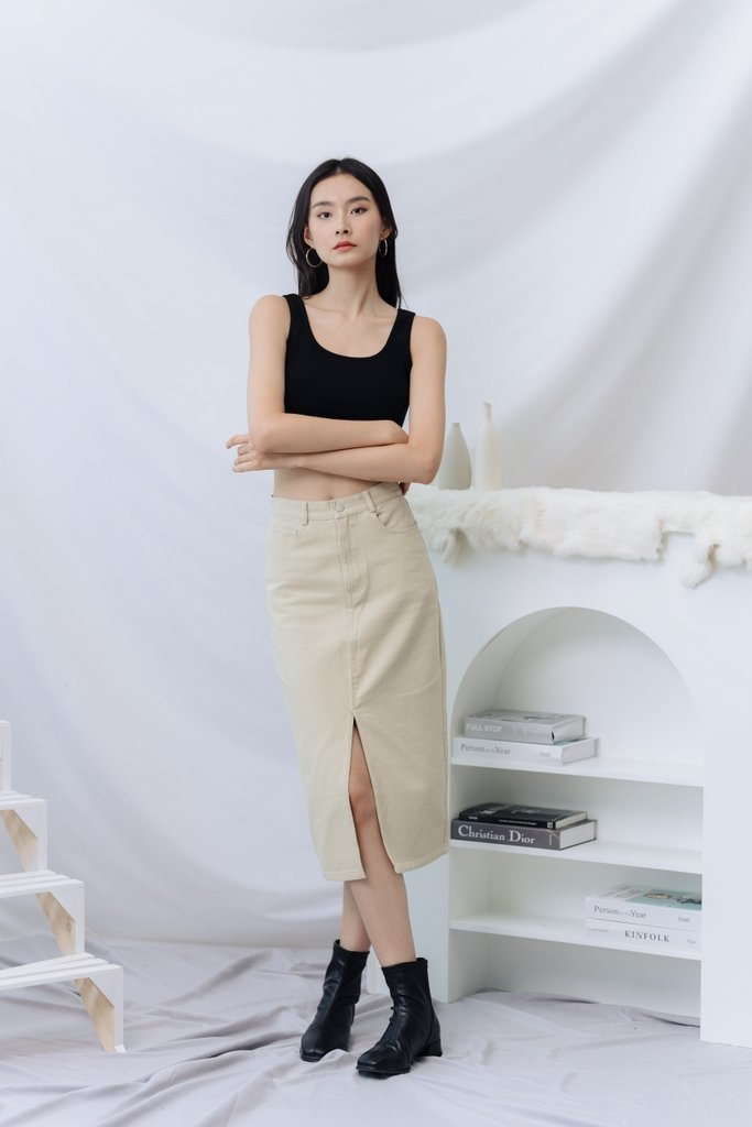 Calla Basic Ribbed Tank Top in Black