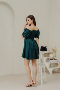 Bonnie Flare Sleeve Pleated Dress in Forest (XS)