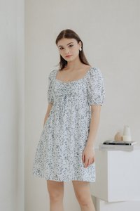 Karina Sweetheart Ruched Floral Dress in Blue (XS)