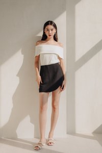 Skyla Curved Skort in Black