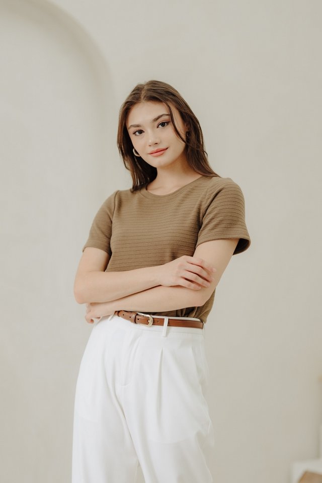 Timea Knitted Round Neck Top in Brown