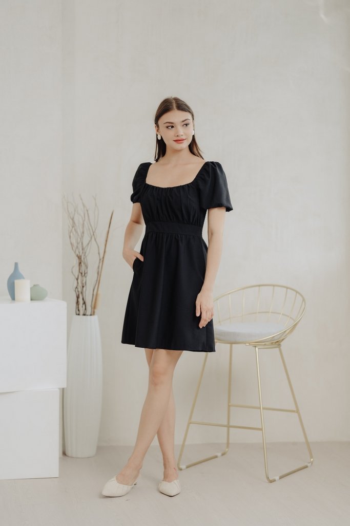 Remy Ruched Dress in Black (XS)