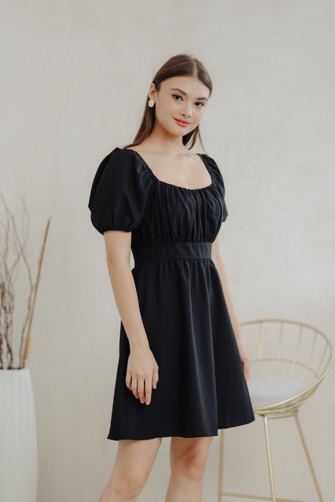 Remy Ruched Dress in Black (XS)