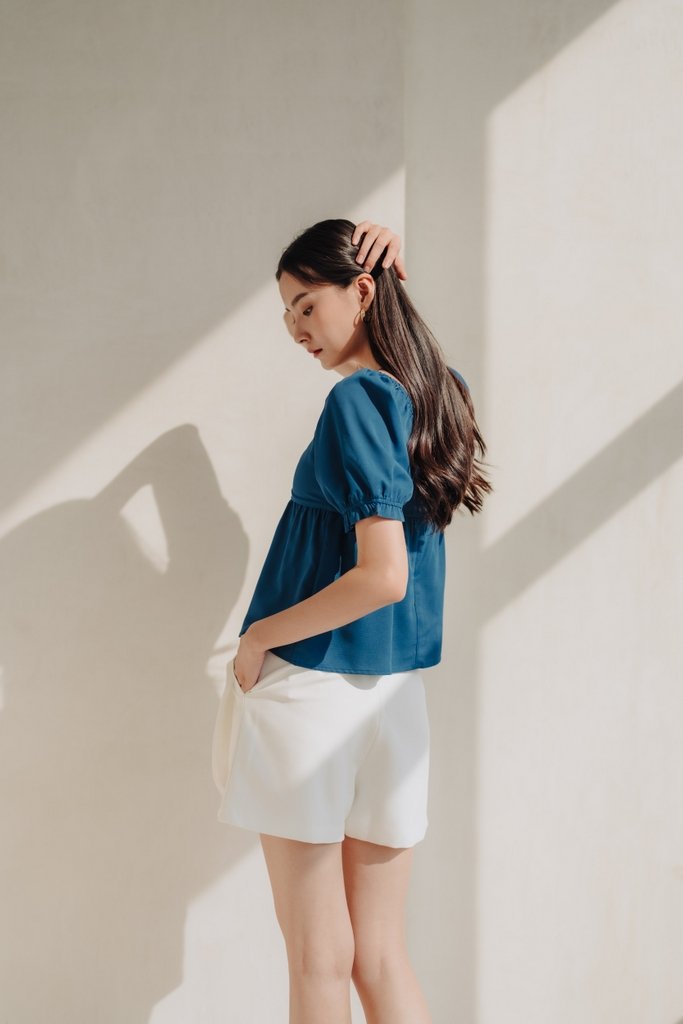 Skyla Curved Skort in White